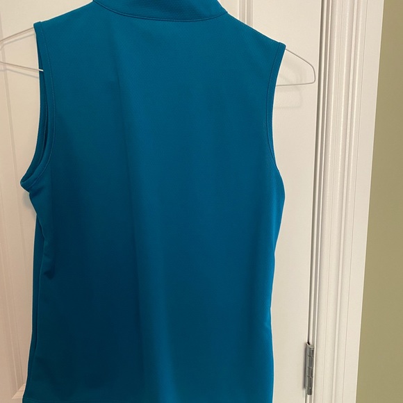 Golf top. Maggie lane. Large - Picture 2 of 3